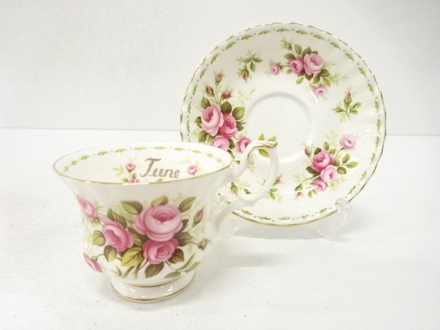 JAPANESE COLLECTIBLE / ROYAL ALBERT ROYAL ALBERT FLOWER OF ROMANCE CUP
